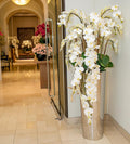 Cascading Orchidées Phalaenopsis en Tapered Acier Inoxydable Polished Cone