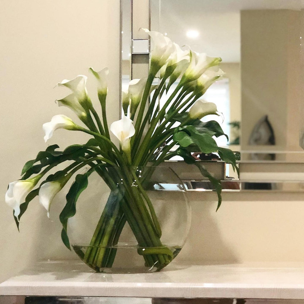 Vase Lune avec Blanc Arums