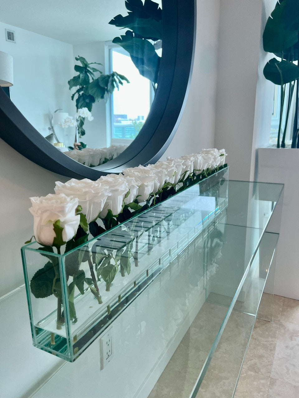 91 Cm Skinny Casa Moderna avec Blanc Roses