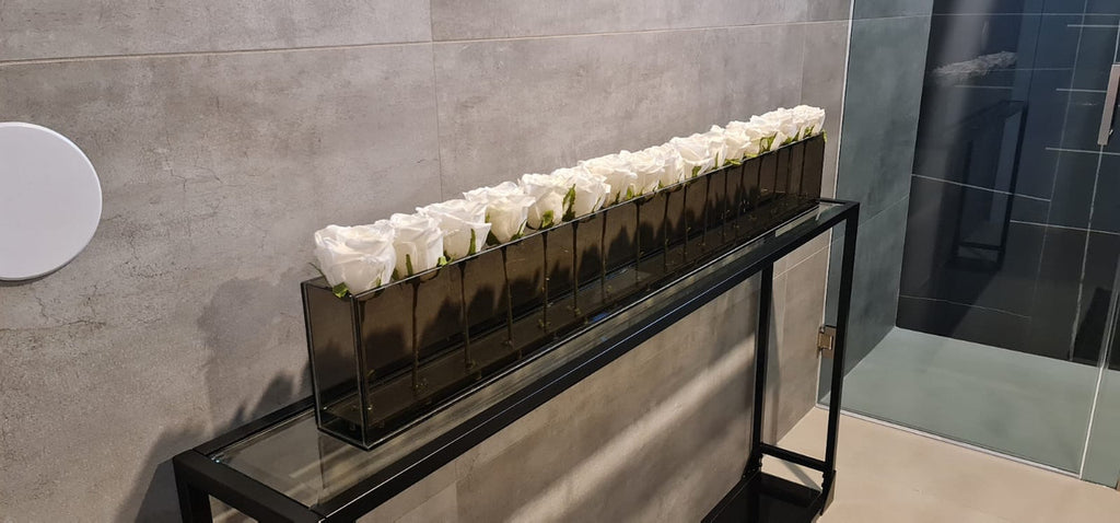122 Cm Skinny Casa Moderna avec Blanc Roses sur Smoked Glass
