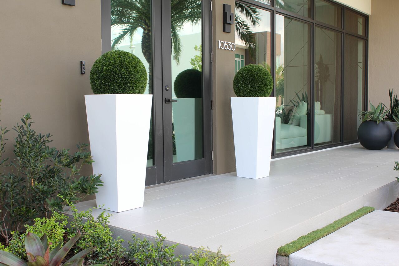 51 Cm Topiaire avec Grand Beau Fibre de Verre Vase
