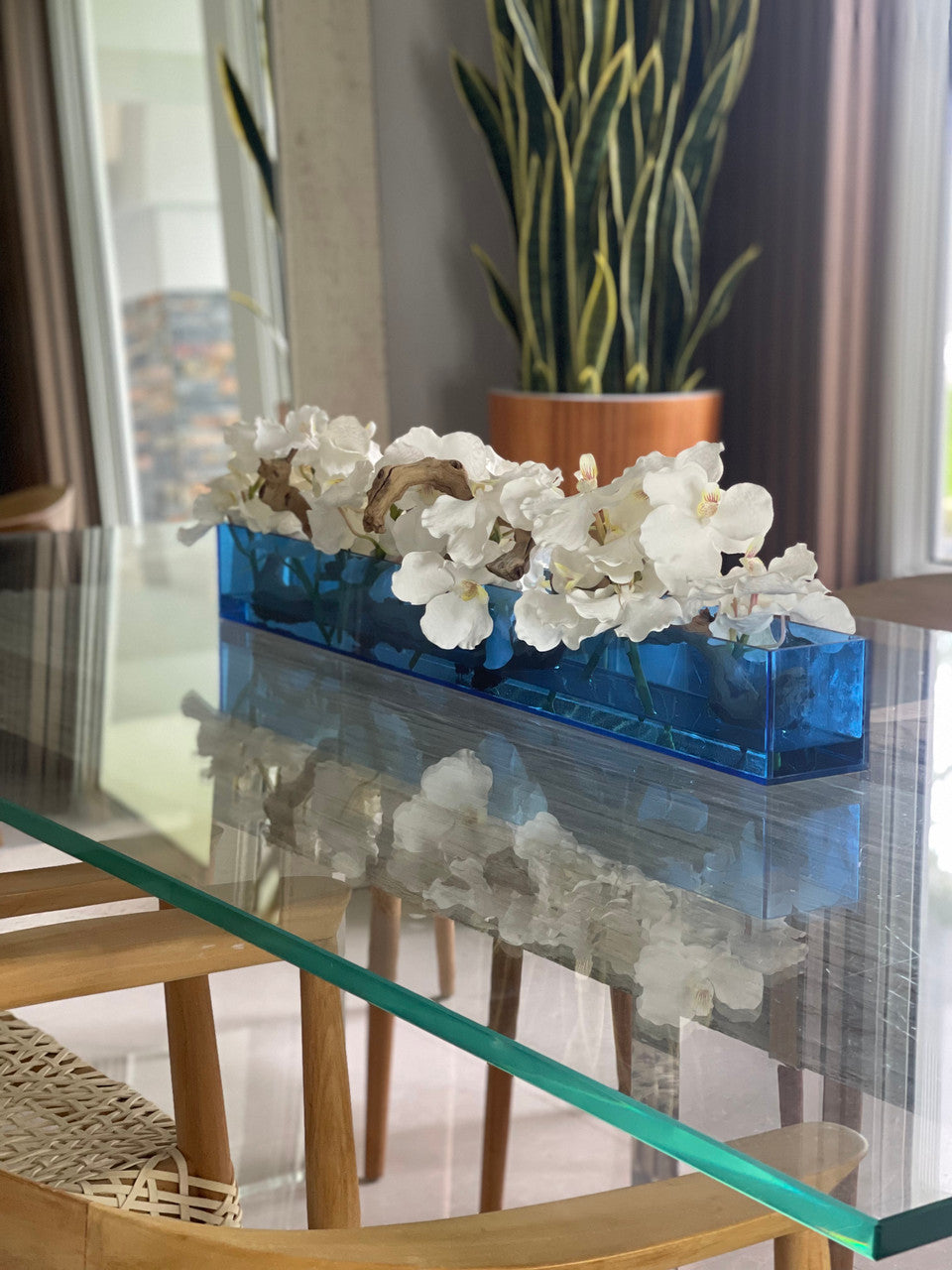 91 Cm Casa Moderna Bleu Acrylic Pot avec Orchidées Vanda et Bois Flotté