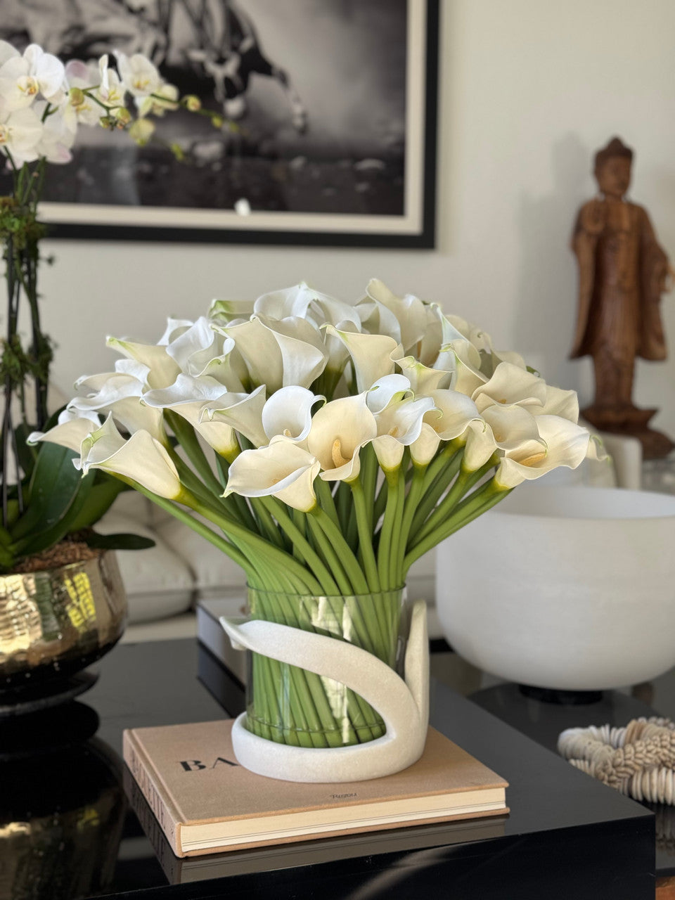 Arums en Vitra Hurricane Vase