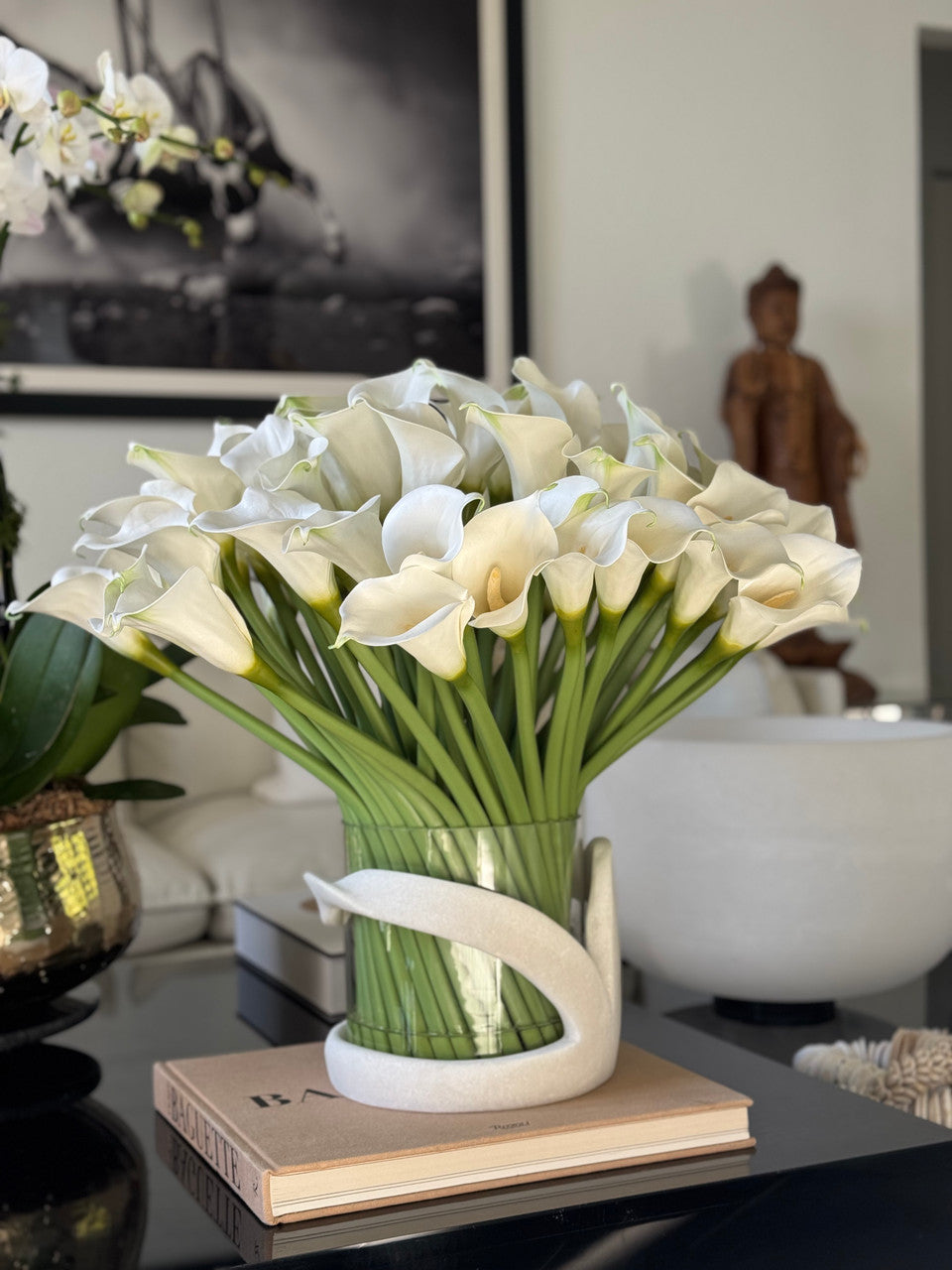Arums en Vitra Hurricane Vase