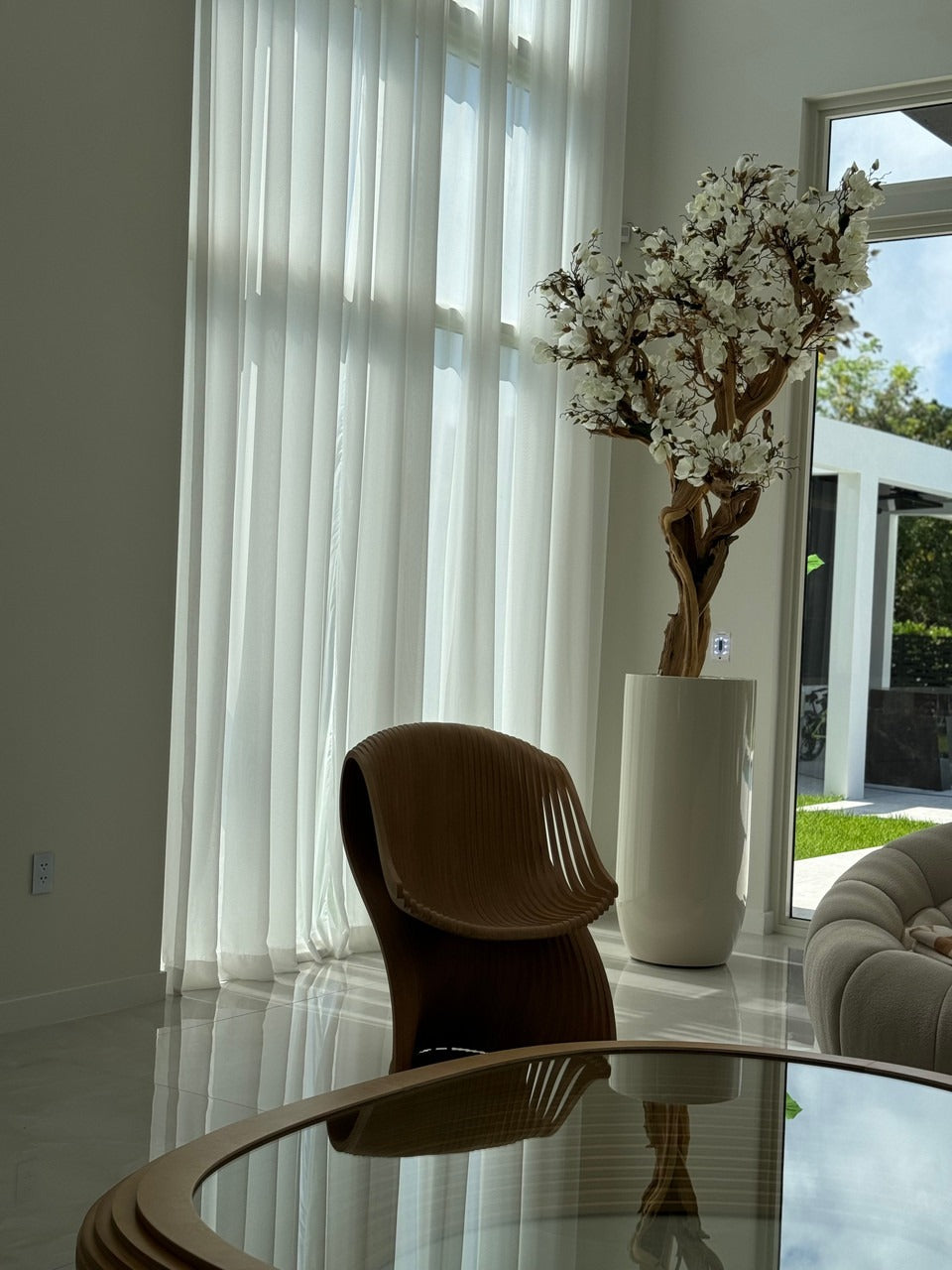 305 Cm Blanc Magnolia Arbre en Brillant Beige St. Tropez Pot