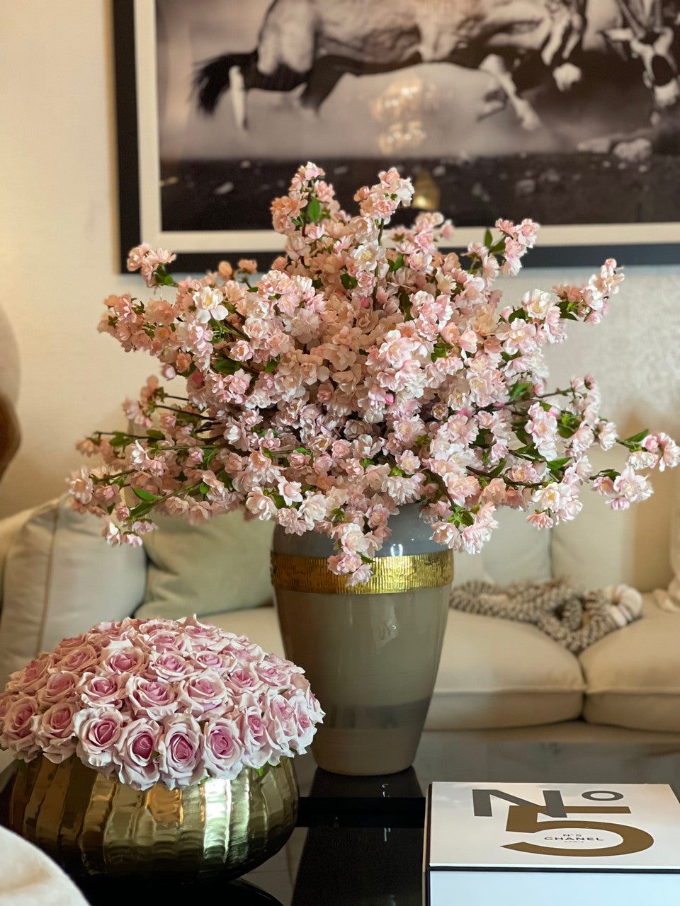 Goddess Vase avec Rose Fleurs de Cerisier