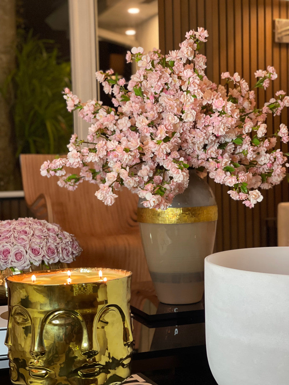 Goddess Vase avec Rose Fleurs de Cerisier
