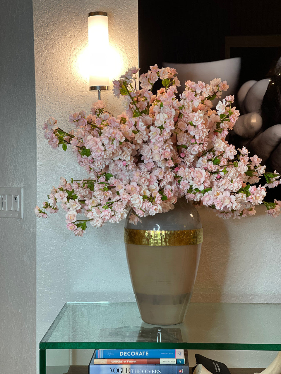 Goddess Vase avec Rose Fleurs de Cerisier