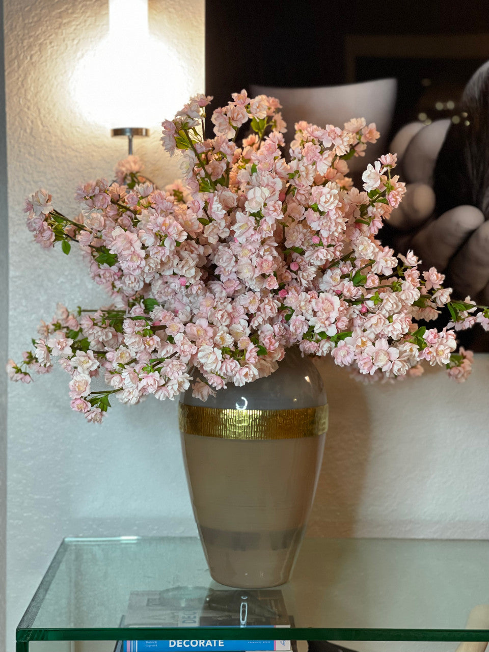 Goddess Vase avec Rose Fleurs de Cerisier
