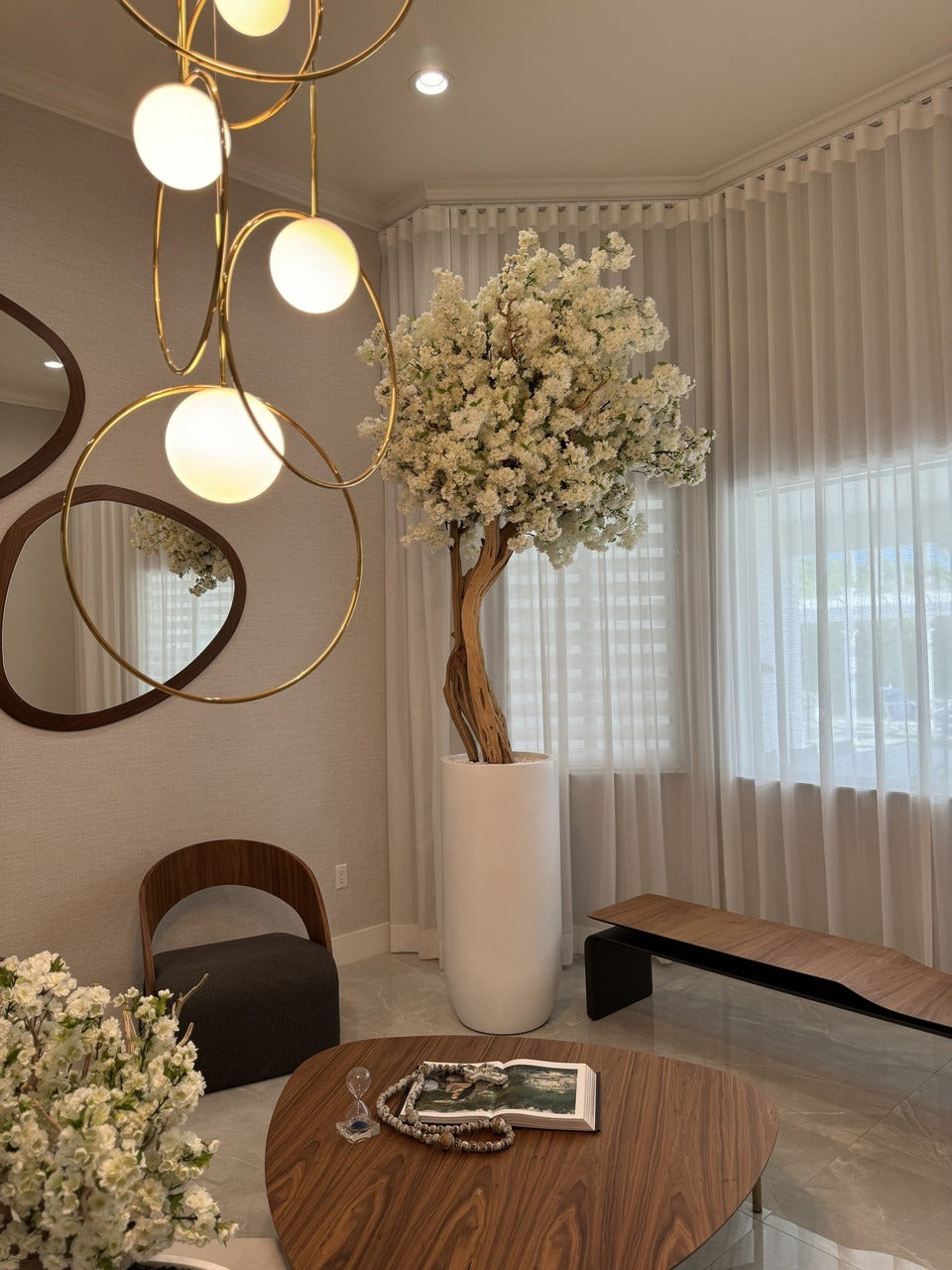 Mat Beige St. Tropez Pot avec Personnalisé Made Blanc Fleurs de Cerisier Arbre