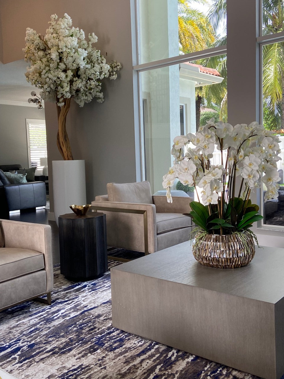 Mat Beige St. Tropez Pot avec Personnalisé Made Blanc Fleurs de Cerisier Arbre