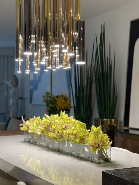 122 Cm Casa Moderna Pot Plateau en Verre avec Vert Orchidées Cymbidium