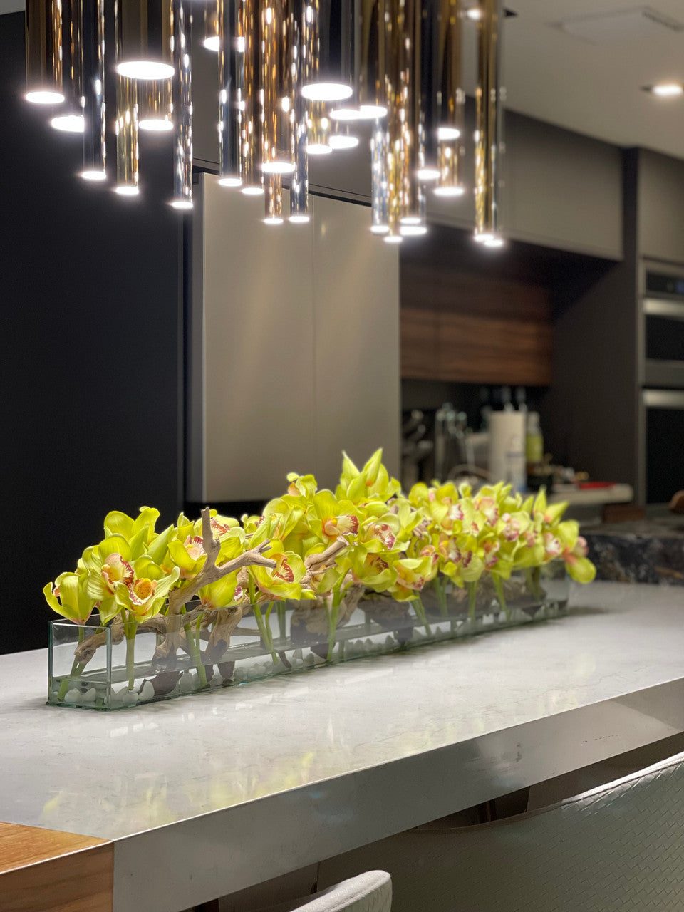 122 Cm Casa Moderna Pot Plateau en Verre avec Vert Orchidées Cymbidium