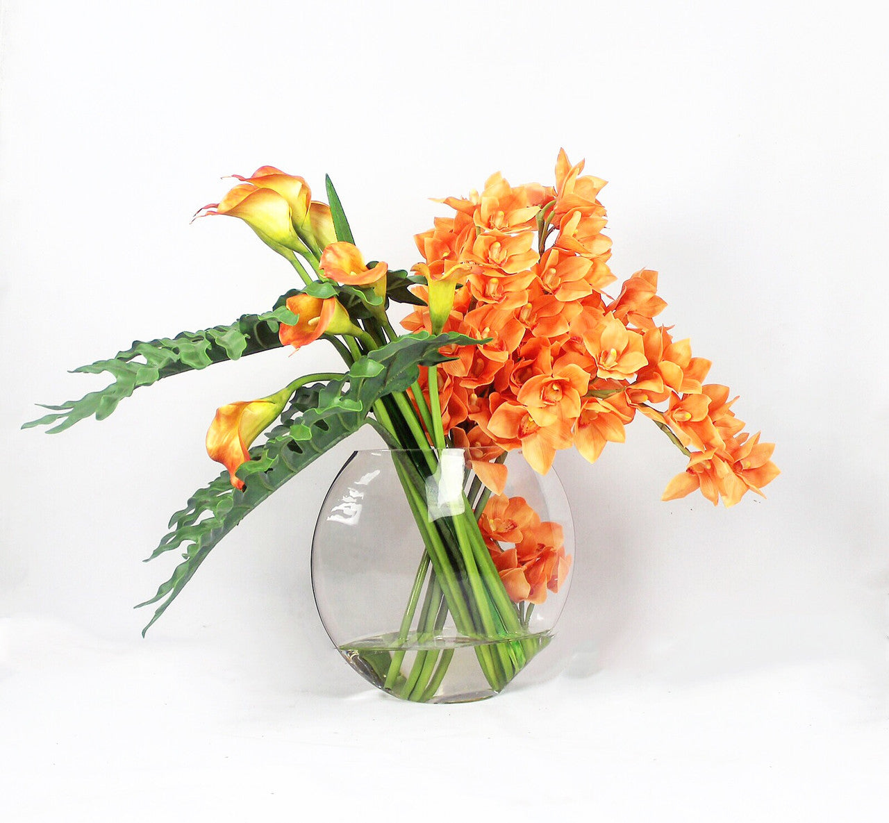 Vase Lune avec Orange Cymbidiums et Mango Arums