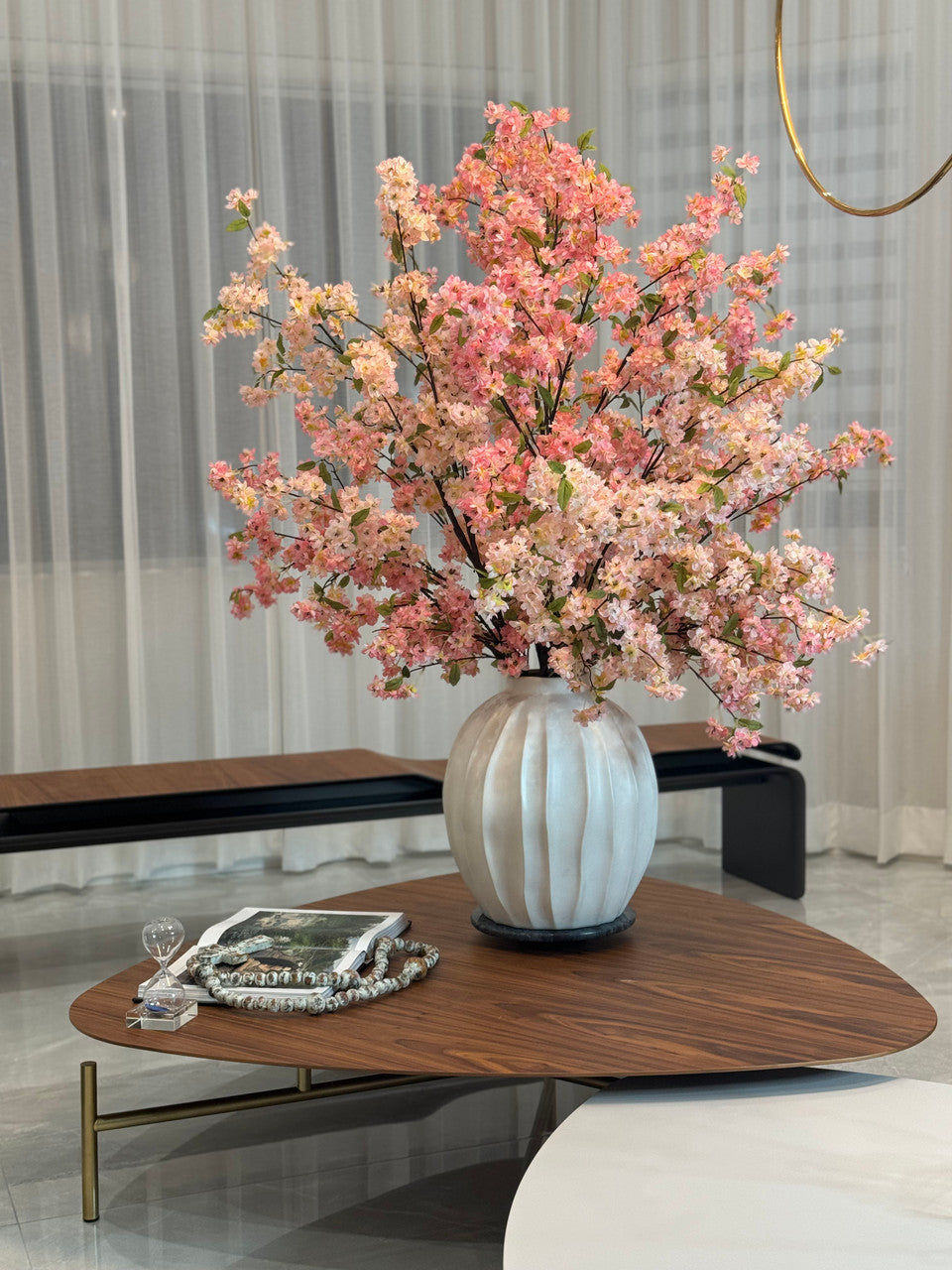 Astoria Vase avec Rose Fleurs de Cerisier
