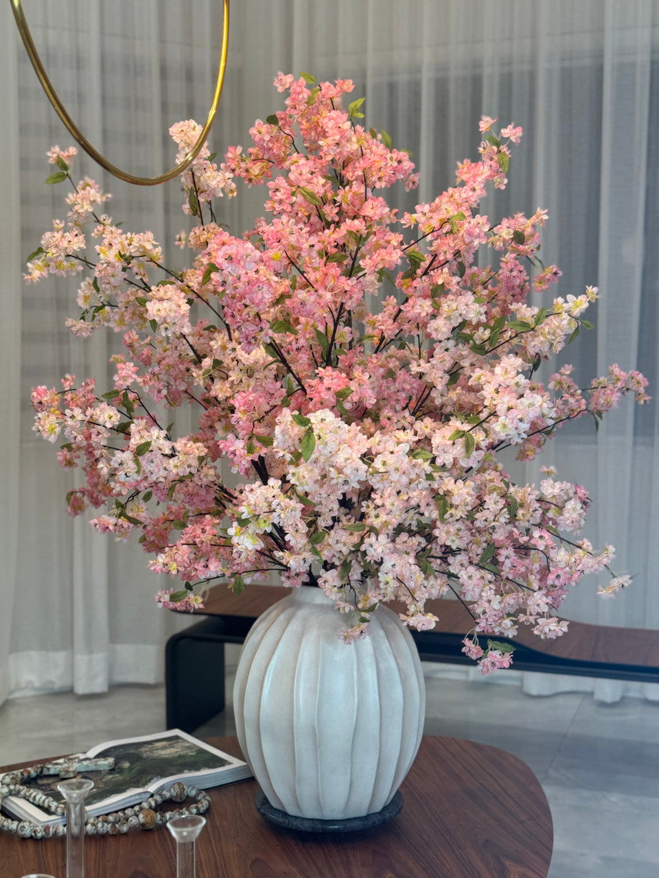 Astoria Vase avec Rose Fleurs de Cerisier