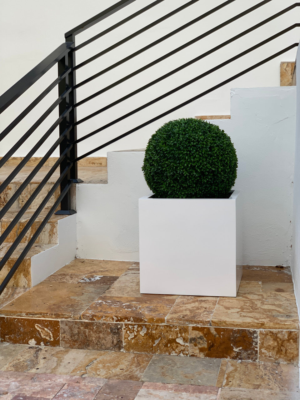 Grand Block Fibre de Verre Pot avec 51 Cm Topiaire