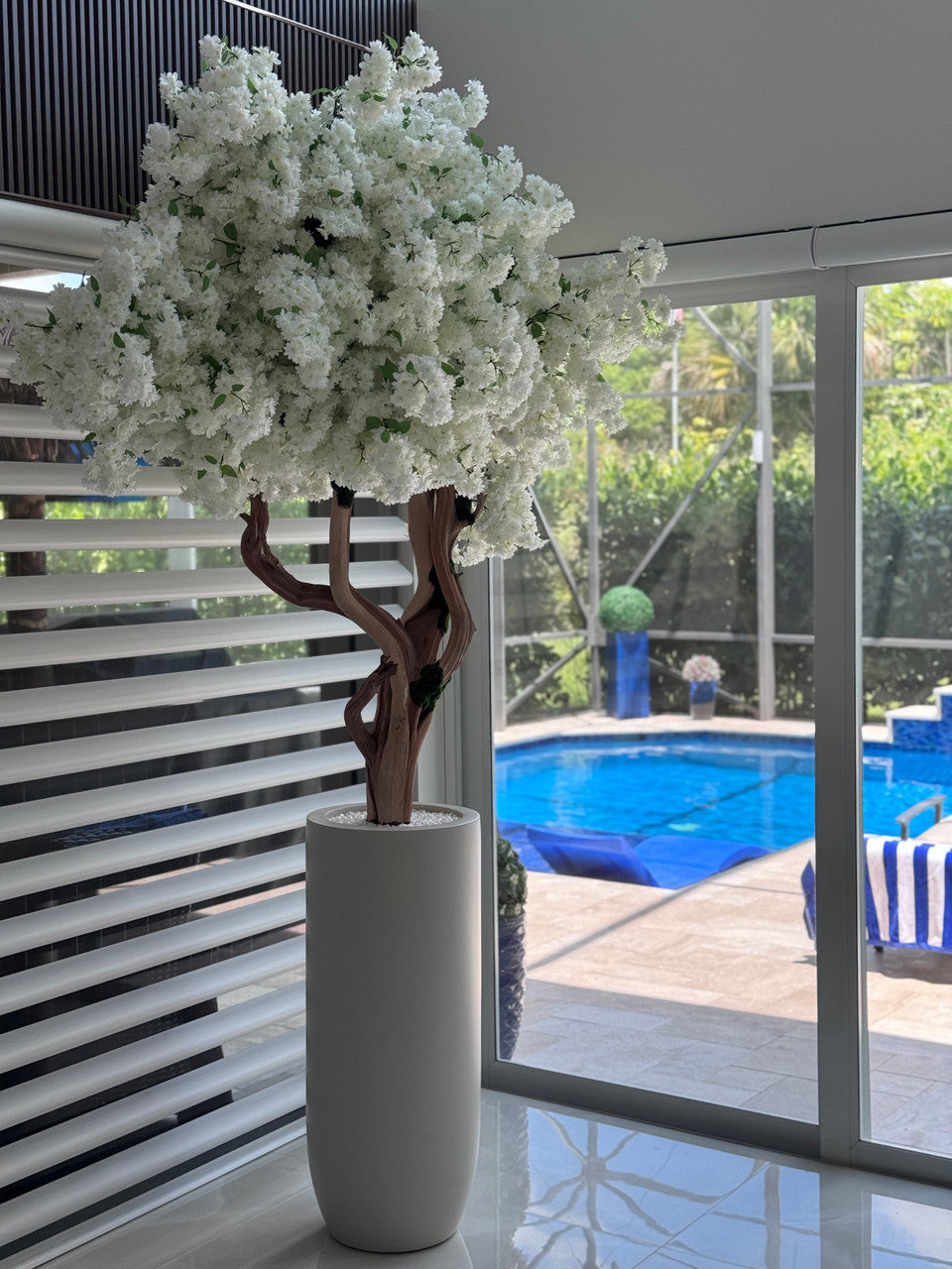 Mat Beige St. Tropez Pot avec Personnalisé Made Blanc Fleurs de Cerisier Arbre