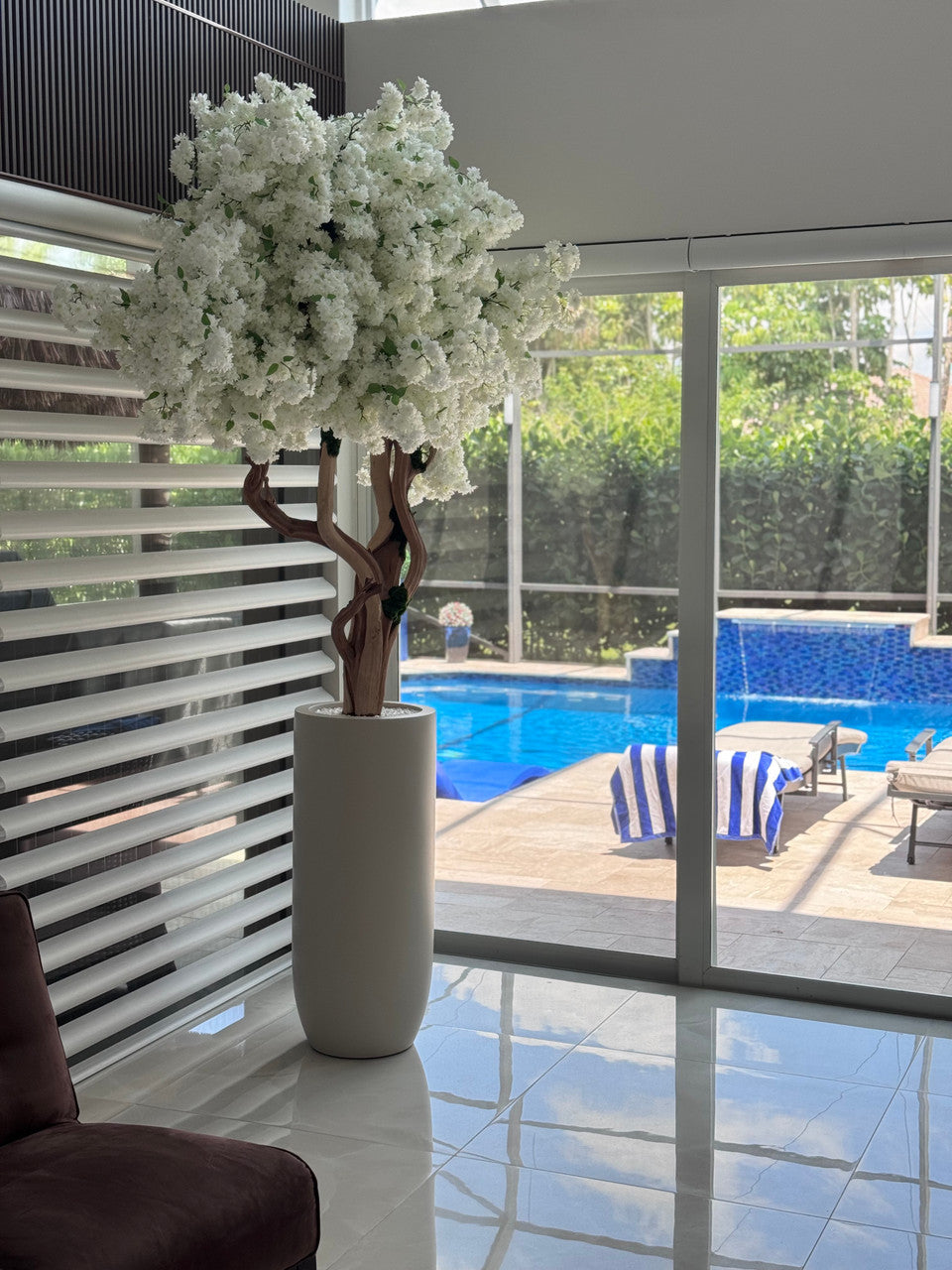 Mat Beige St. Tropez Pot avec Personnalisé Made Blanc Fleurs de Cerisier Arbre