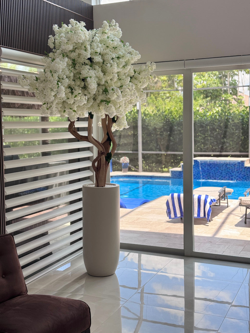 Mat Beige St. Tropez Pot avec Personnalisé Made Blanc Fleurs de Cerisier Arbre