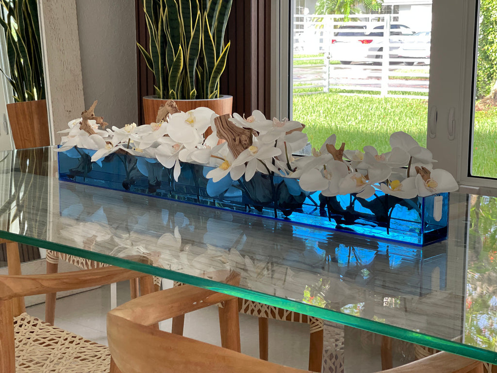 122 Cm Casa Moderna Bleu Acrylic Pot avec Blanc Orchidées et Bois Flotté