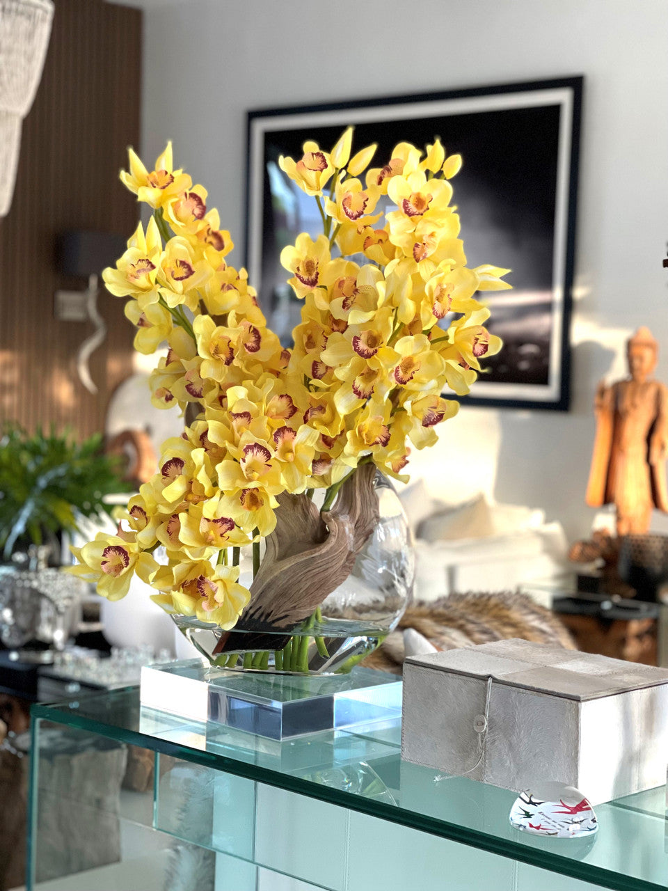 Jaune Cymbidiums en Vase Lune