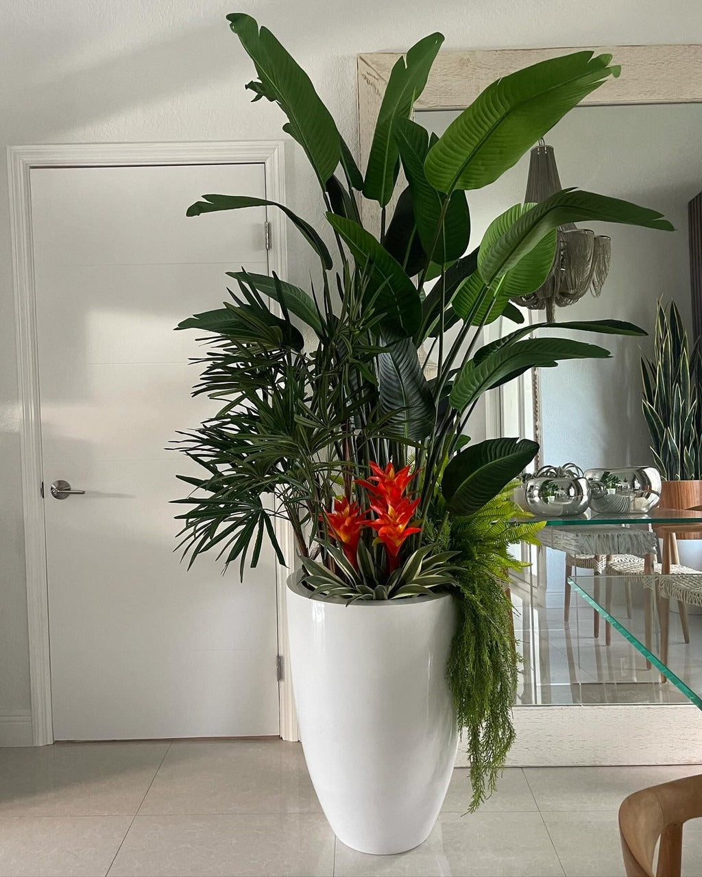 Tropical Mix Plantes en Blanc Brillant Brannan Pot