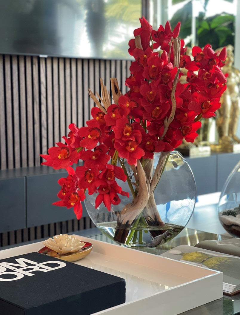Rouge Cymbidiums en Vase Lune