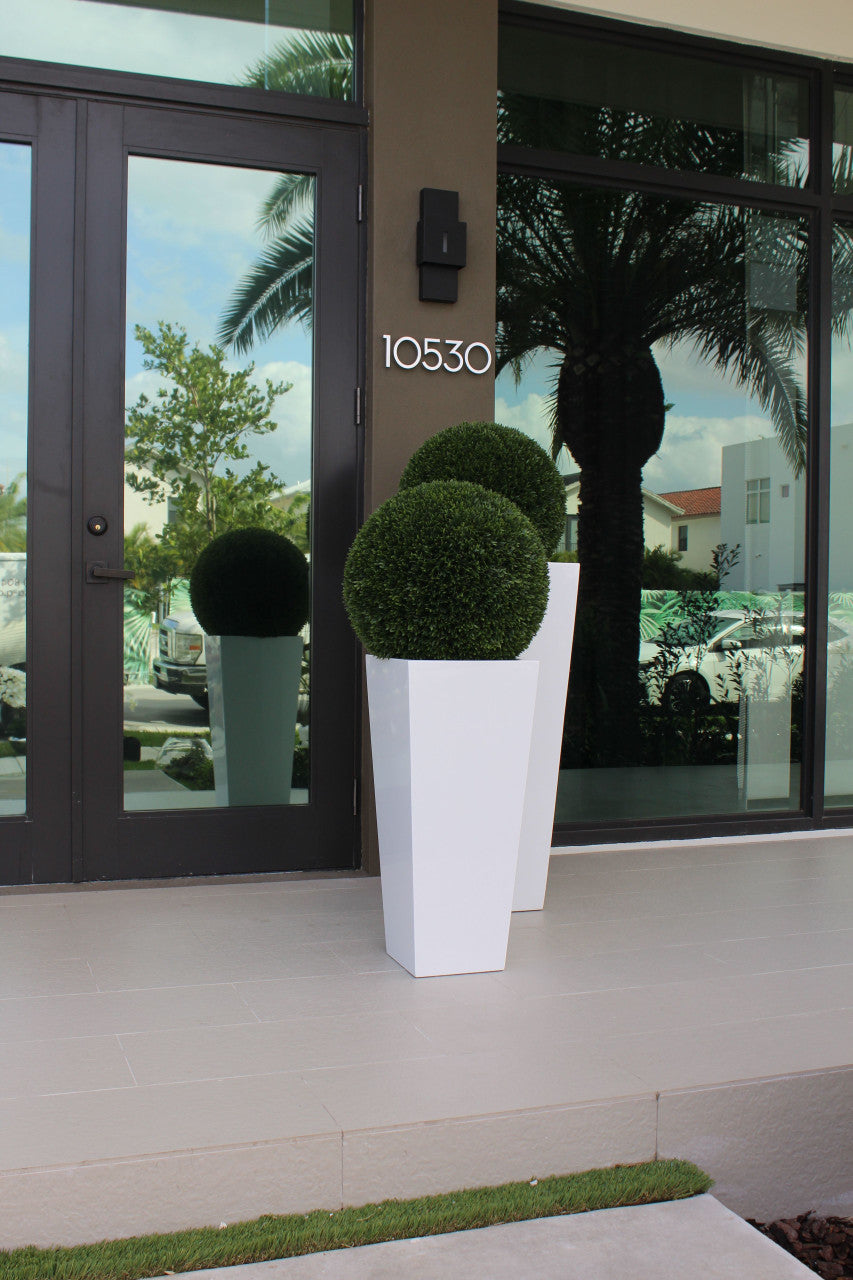 51 Cm Topiaire avec Moyen Beau Fibre de Verre Vase